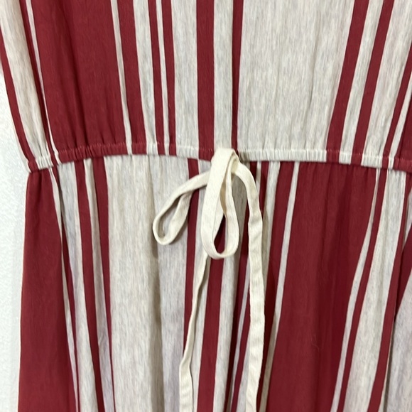 Native People short sleeved, cranberry and gray striped dress. Size Small. - Picture 8 of 8